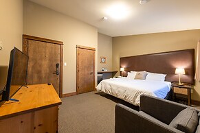 Copper Horse Lodge