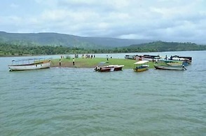 The NIhal Resort