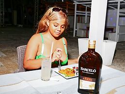 1 Deluxe Lifestyle
