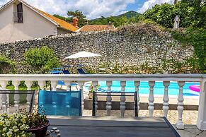Holiday Home Meja Private Pool