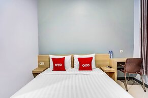 OYO Titik Koma Guest House