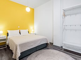 Sanders Home Suites - Charming Windowless Studio