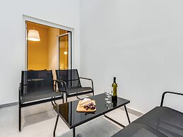 Sanders Home Suites - Charming Windowless Studio