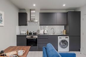 Your Apartment Tooting