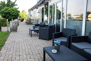 [BEE]VILLAGE MESSEHOTEL HANNOVER-LAATZEN.