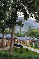 Burchmulla Resort & Chalets