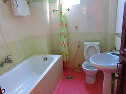 Quang Vinh 2 Hotel