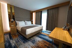 Days Inn By Wyndham Istanbul Bomonti