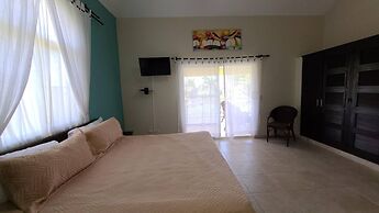 Villa Hermosa Spacious Close Town And Sosua Beach