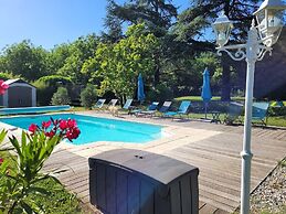 Le cèdre bleu
