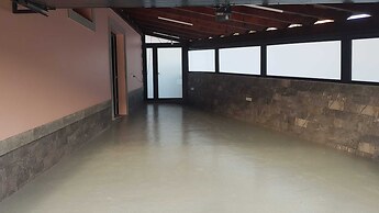 Charming 3-bed House in Funchal