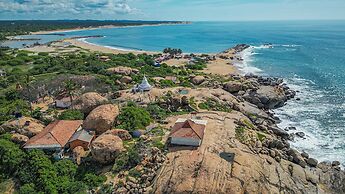 Leopard Reach Yala by Seven Angels