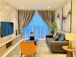Eaton Residences KLCC by Luna