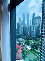 Eaton Residences KLCC by Luna