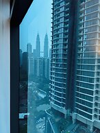Eaton Residences KLCC by Luna