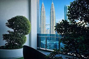Eaton Residences KLCC by Luna