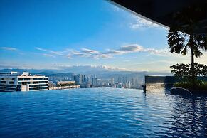 Eaton Residences KLCC by Luna