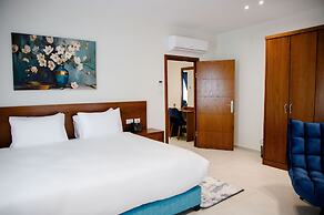 Al-Istiklal Suites