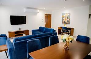 Al-Istiklal Suites