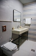 Al-Istiklal Suites