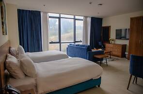 Al-Istiklal Suites