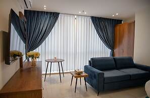 Al-Istiklal Suites