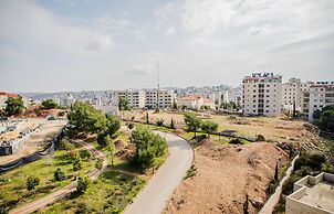 Al-Istiklal Suites