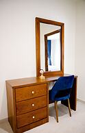 Al-Istiklal Suites