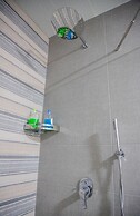 Al-Istiklal Suites
