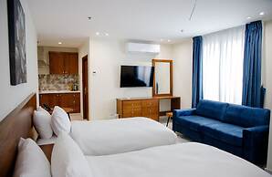 Al-Istiklal Suites