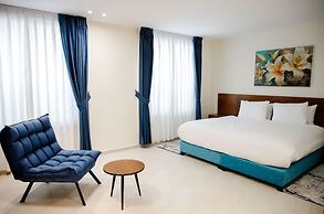 Al-Istiklal Suites