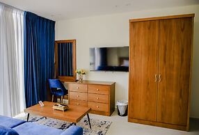Al-Istiklal Suites