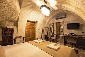 Noah's Ark Cave Hotel