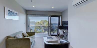 Te Kaha Beach Hotel