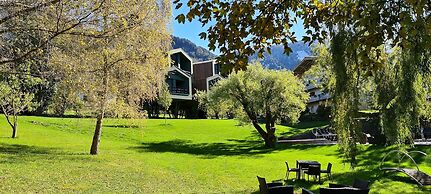 FLORIS GREEN SUITES