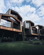 FLORIS GREEN SUITES