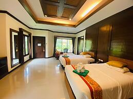 Hotel and Beach Bungalow at Lanta Resort