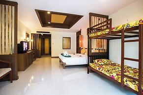 Hotel and Beach Bungalow at Lanta Resort