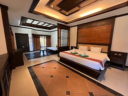 Hotel and Beach Bungalow at Lanta Resort
