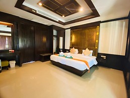 Hotel and Beach Bungalow at Lanta Resort