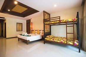 Hotel and Beach Bungalow at Lanta Resort