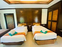 Hotel and Beach Bungalow at Lanta Resort