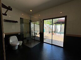 Hotel and Beach Bungalow at Lanta Resort