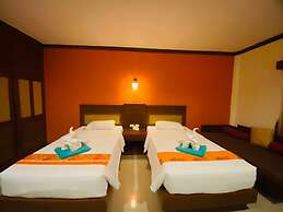 Hotel and Beach Bungalow at Lanta Resort