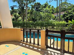 Hotel and Beach Bungalow at Lanta Resort
