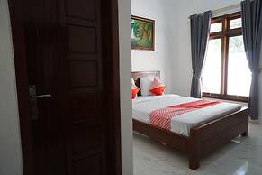 OYO Life 93185 Ayani Guest House