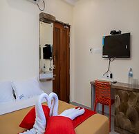 Le Suresh Residency