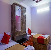 Le Suresh Residency