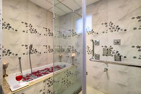 Hotel Sejour Luxury Srinagar