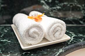 Jiwar Almasi Hotel